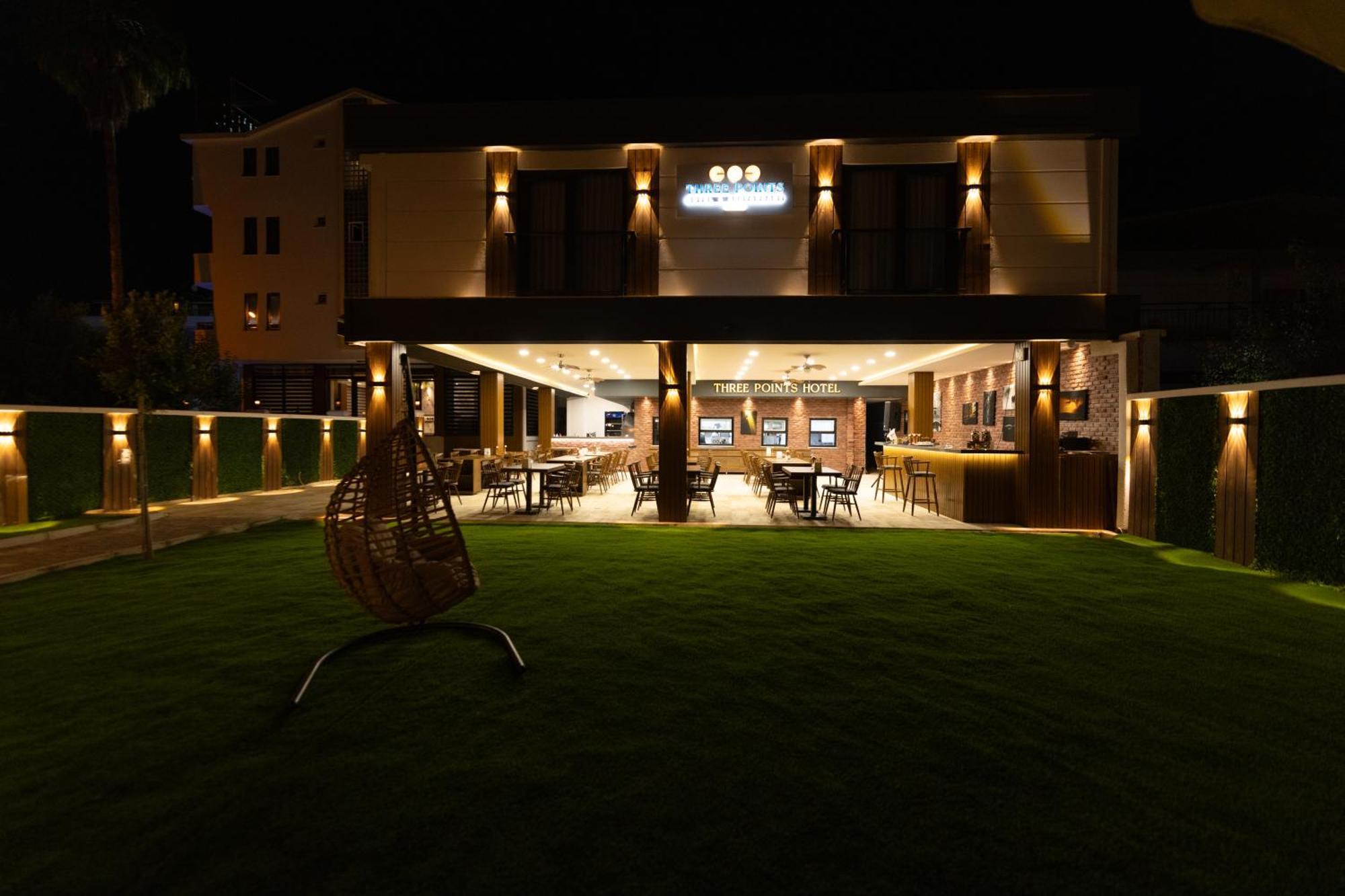 Three Points Hotel Бельдиби Экстерьер фото