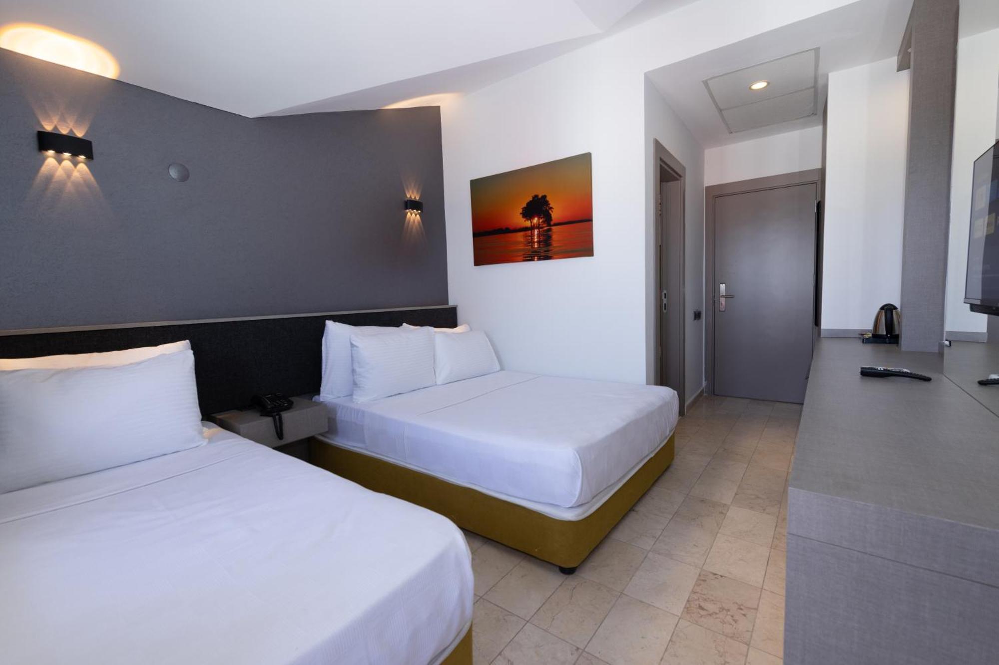 Three Points Hotel Бельдиби Экстерьер фото